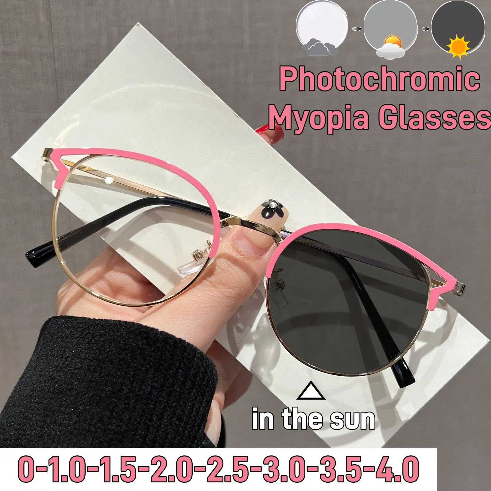 

Stylish Cat Ear Frame Photochromic Myopia Glasses Women Luxury Design Metal Frame Color Changing NearSight Eyewear UV Protection