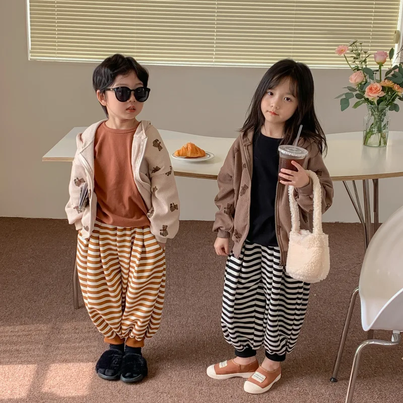 

Children's Coat 2022 Autumn Style Boys' and Girls' Korean Version Zipper Coat Children's Light Autumn Print Hoodie