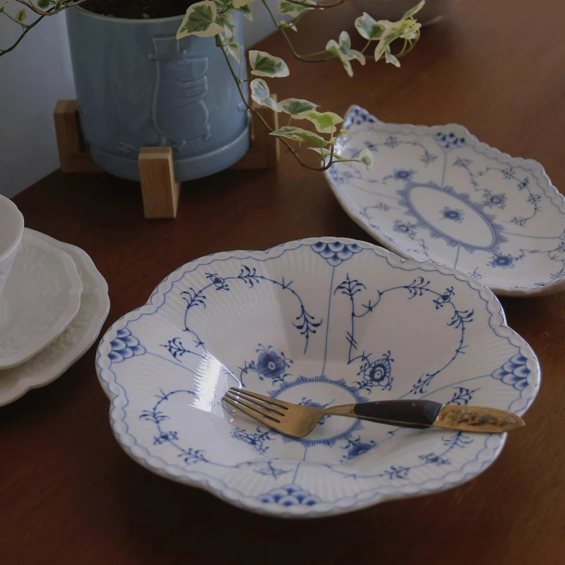 

French retro semi lace Tang grass patterned ceramic dining plate home dessert fruit salad plate steak plate Table decoration