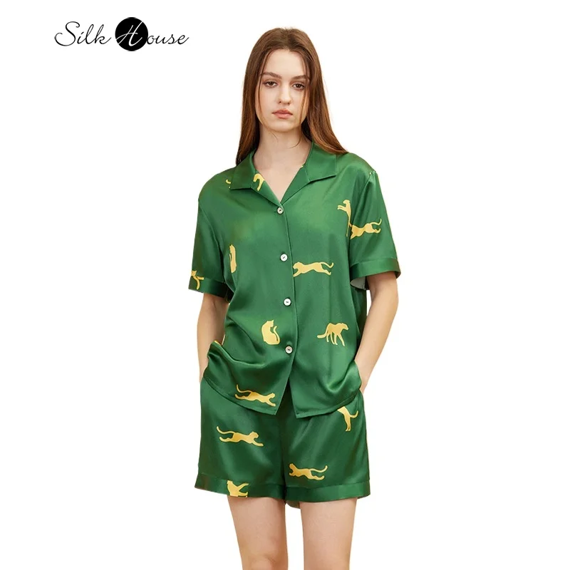 

100% Natural Mulberry Silk Home Clothing Leopard Print Short Sleeved Single Breasted Top Shorts Set Luxury Casual Silk Pajamas