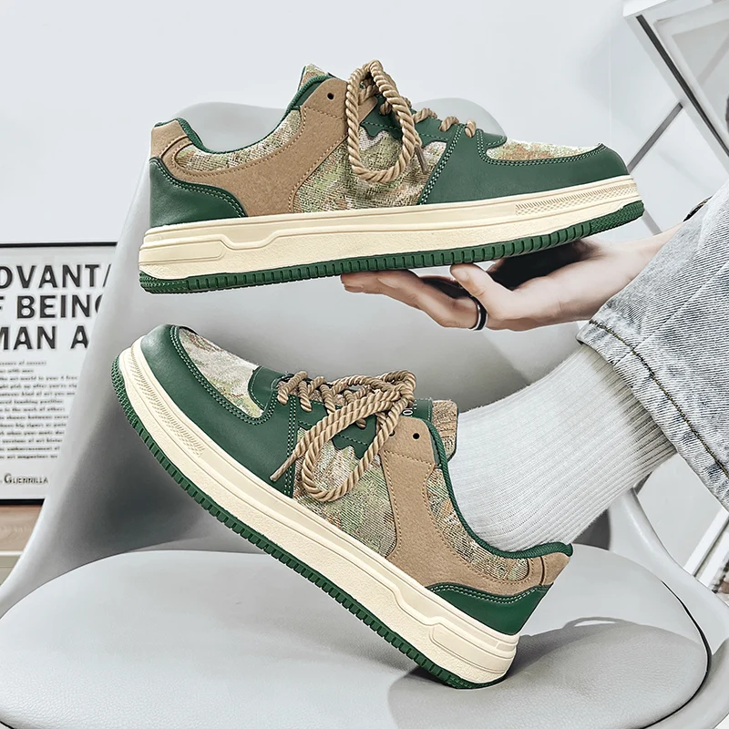 

New Style Men's Plus-Size Low-Top Sneakers - Teen Fashion Color-Block Platform Casual Outdoor Shoes