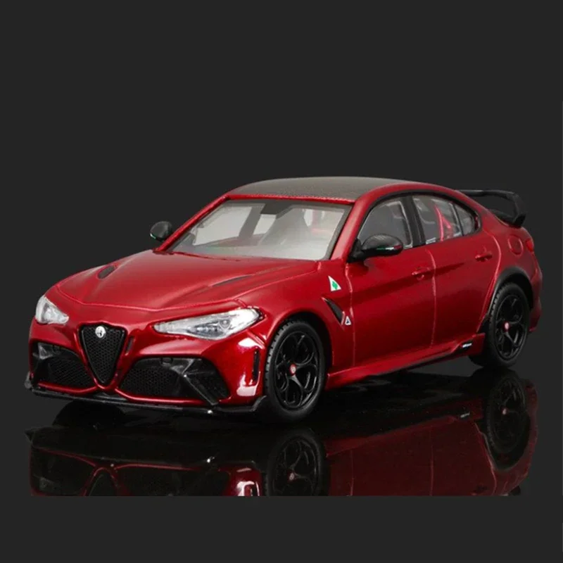 1:43 Alfa Romeo Giulia GTAm Alloy Sports Car Model Metal Miniature Scale Vehicle Car Model High Simulation Toy Gift