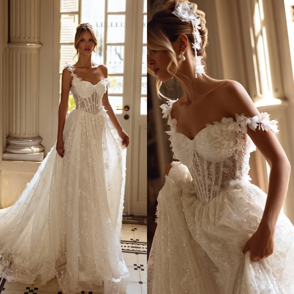 

Customized High Quality Flowers Strapless Spaghetti Straps Sleeveless Wedding Dress Exquisite Chapel Train Backless Bridal Gowns