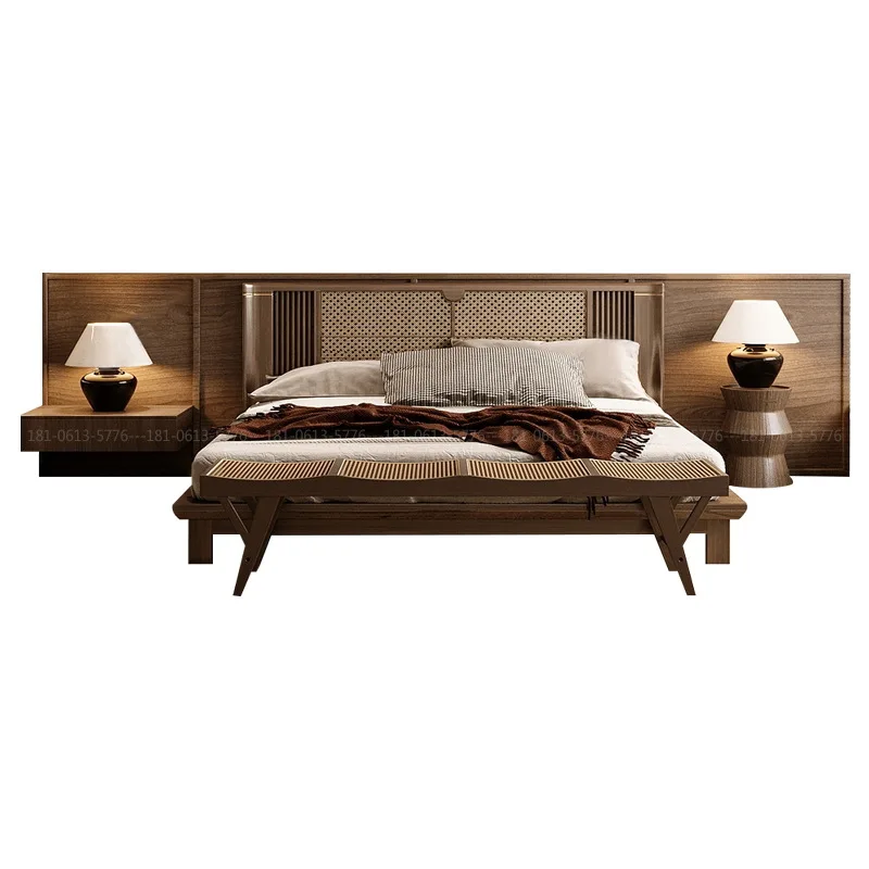 

Queen bed with bed screen Double bed