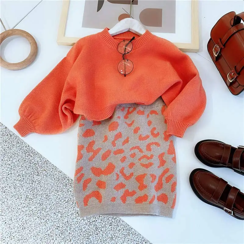 

Комплект одежды для девочек Bear Leader, Осенний модный детский свитер, топ с юбкой, модная одежда, элегантная одежда из 2 предметов