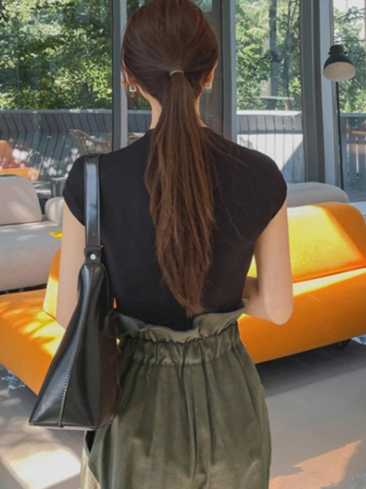 2026 الربيع الصيف الأساسية مطاطا سليم مضلع المحملة الكورية الصلبة الياقة المدورة تي شيرت المرأة مرونة قصيرة الأكمام بلايز Y2K الملابس