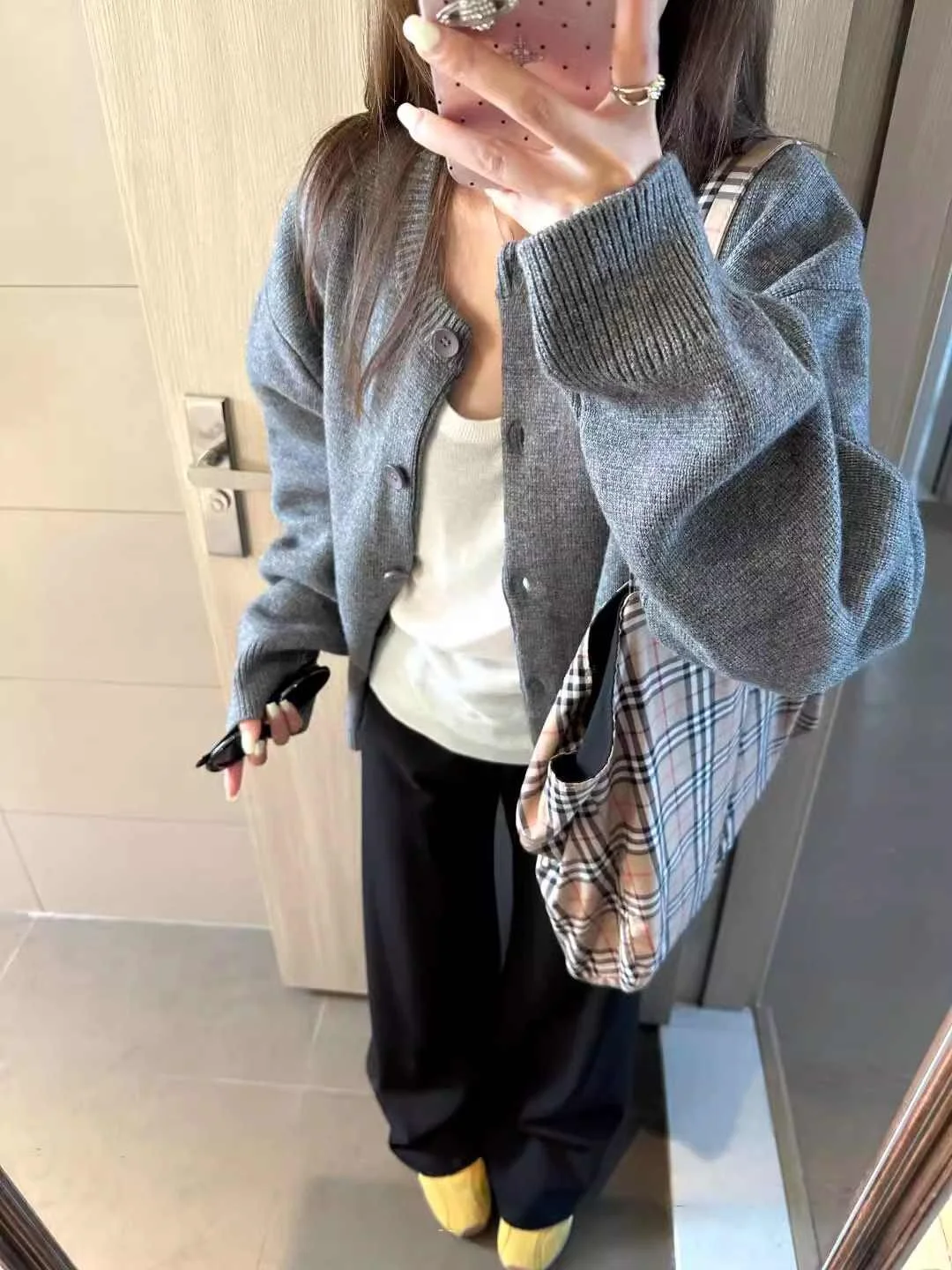 Thickened cardigan wool sweater women's blouse loosely knit sweater high-grade coat
