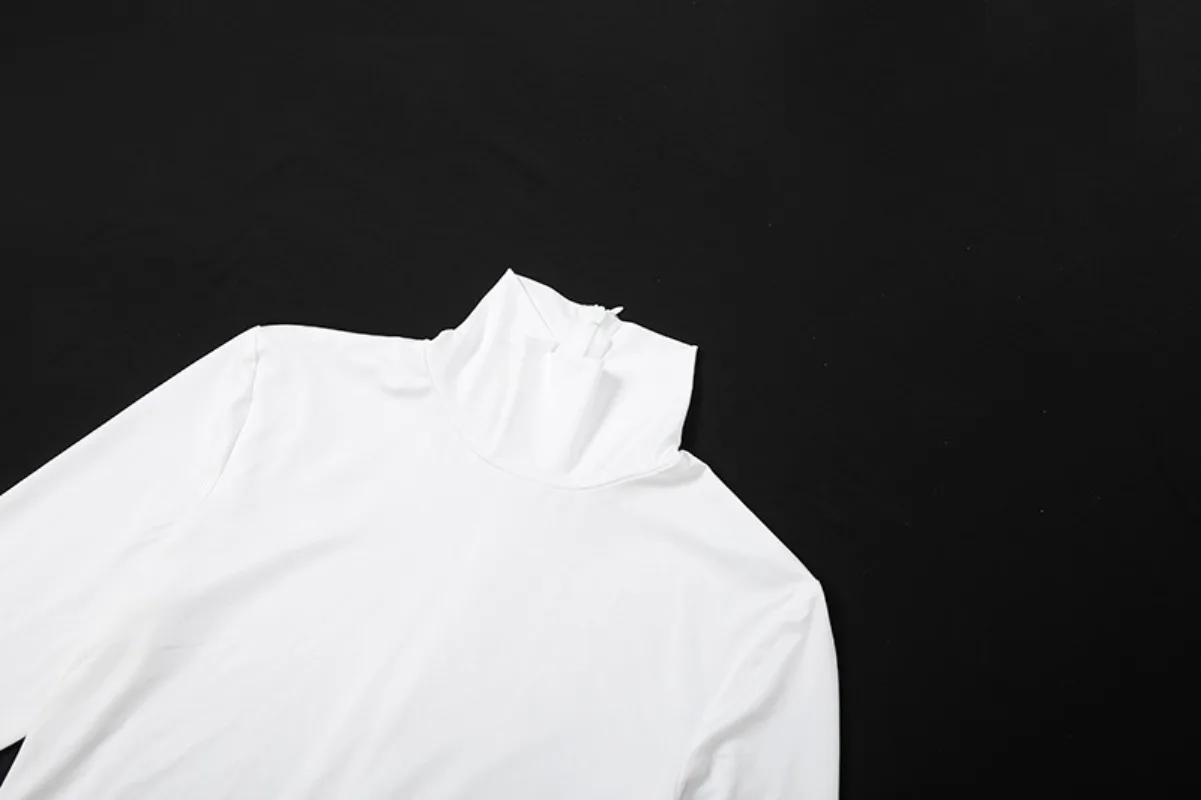 الأبيض نحيل الأساسية Playsuits الياقة المدورة سحاب أكمام طويلة الخوخ الوركين سليم عادية السروال القصير الشارع الشهير النساء وزرة الصلبة