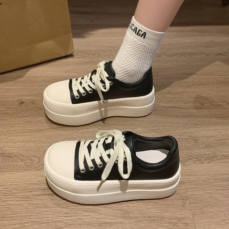 Bread Shoes Round Toe Platform Sneakers Women Leather Lace Up Contrast Color Chunky Sole Casual Shoes Fashion Low Top Footwear