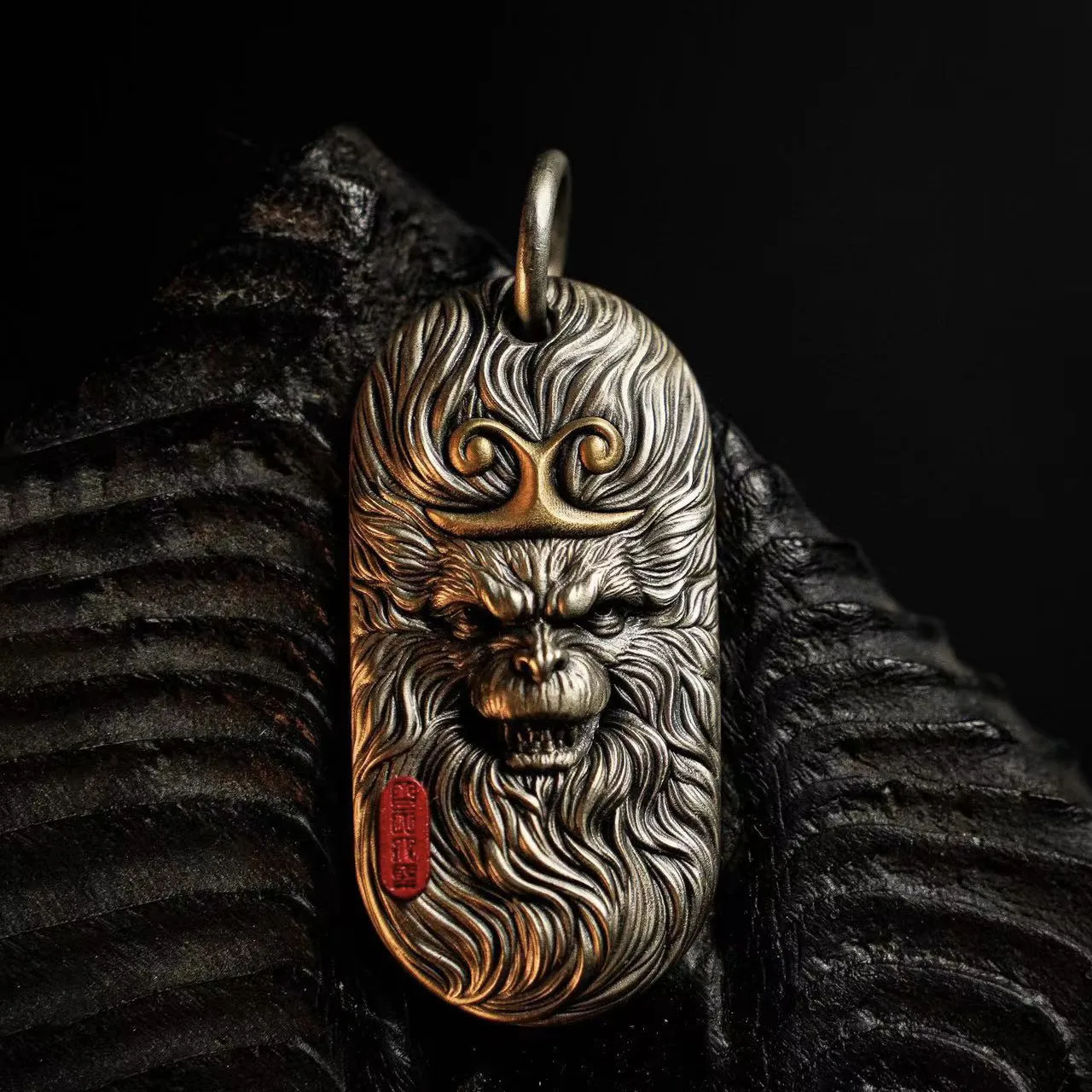 

Domineering Fighting Buddha Pendant Men Jewelry Personality Relief Sun Wukong Necklace Male Choker Accessories