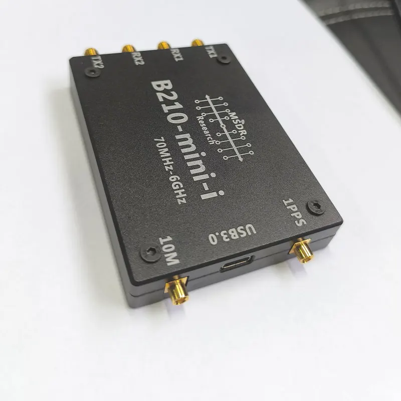 HamGeek B210 Mini-i 50MHz-6GHz SDR Development Board with Metal Shell AD9361 USB3.0 2TX 2RX Compatible with Opensource UHD