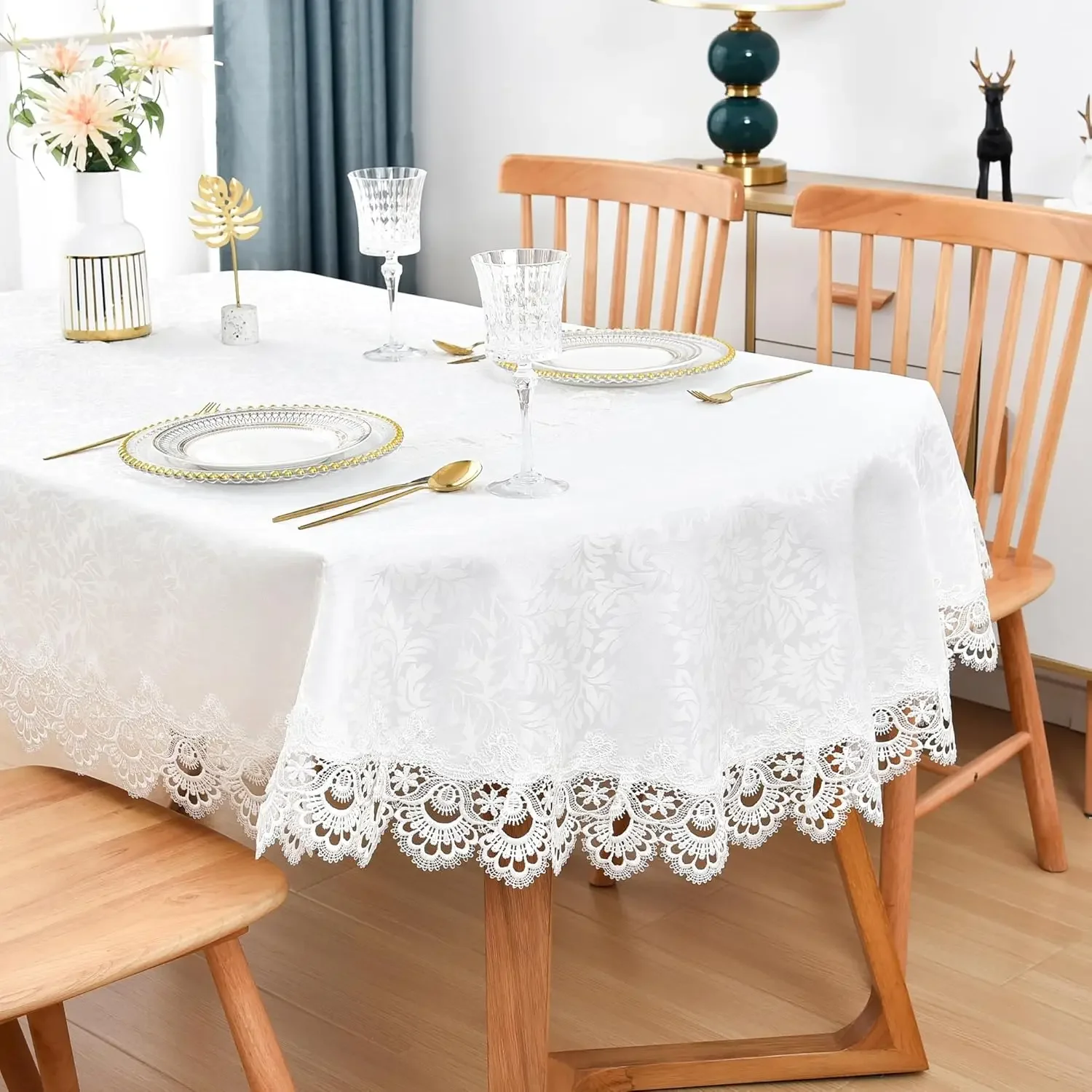 

Elegant White Lace Jacquard Oval Tablecloth for Home Decoration, 60x84 Inches