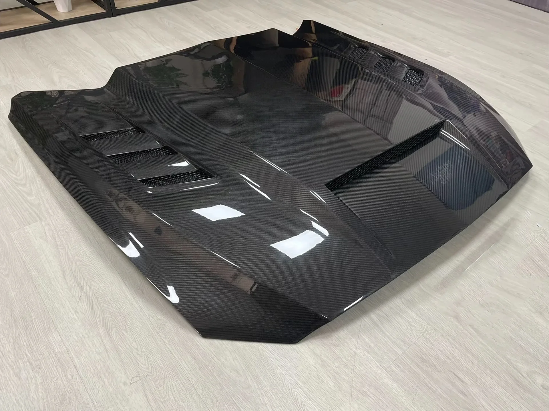 

KXY TF Style Carbon Fiber Front Engine Hood For Ford Mustang Bonnet 2015-2023