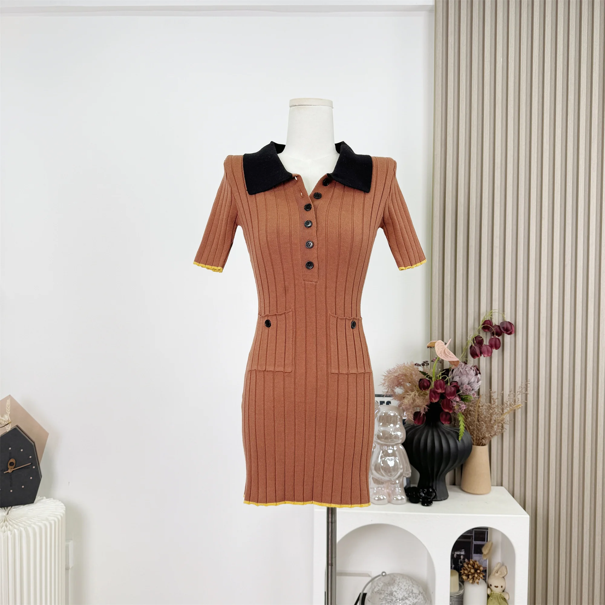 

Осенняя одежда, новое модное облегающее трикотажное платье с отложным воротником и короткими рукавами, женские элегантные короткие платья для поездок на работу F322