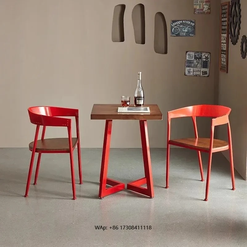 

Современный набор мебели в индустриальном стиле для ресторана: уличный обеденный стол и стулья из железа для кафе, музыкального бара, зоны барбекю