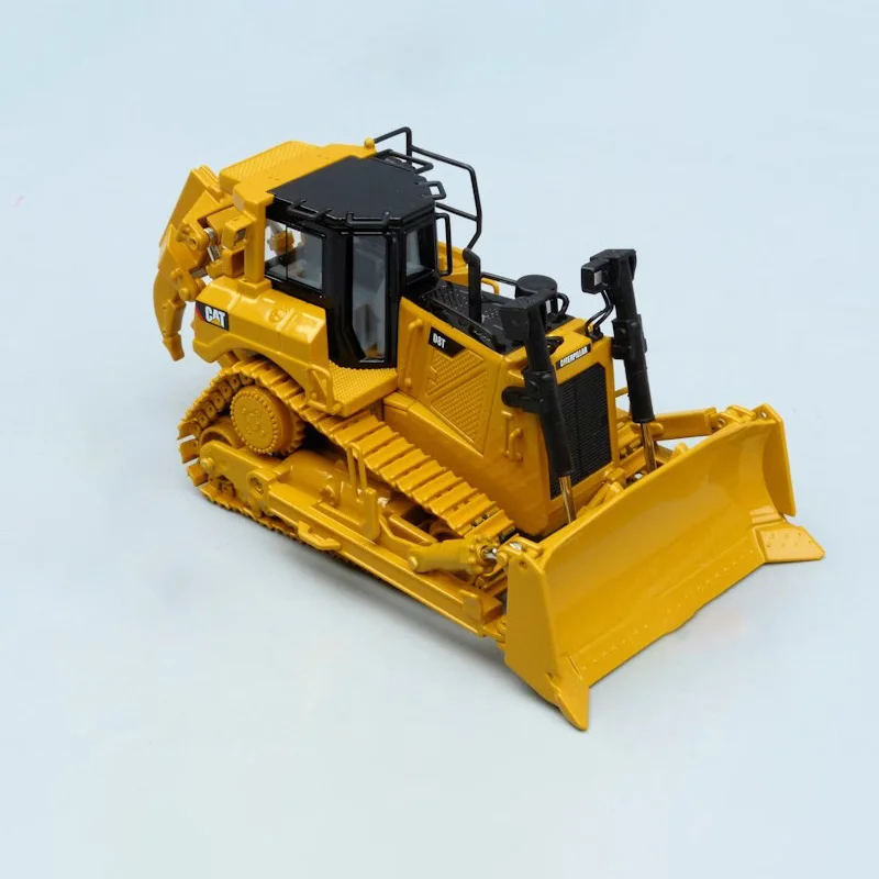 1:50 Scale CAT D8T Bulldozer Alloy Forklift Model Collection Ornaments 55299