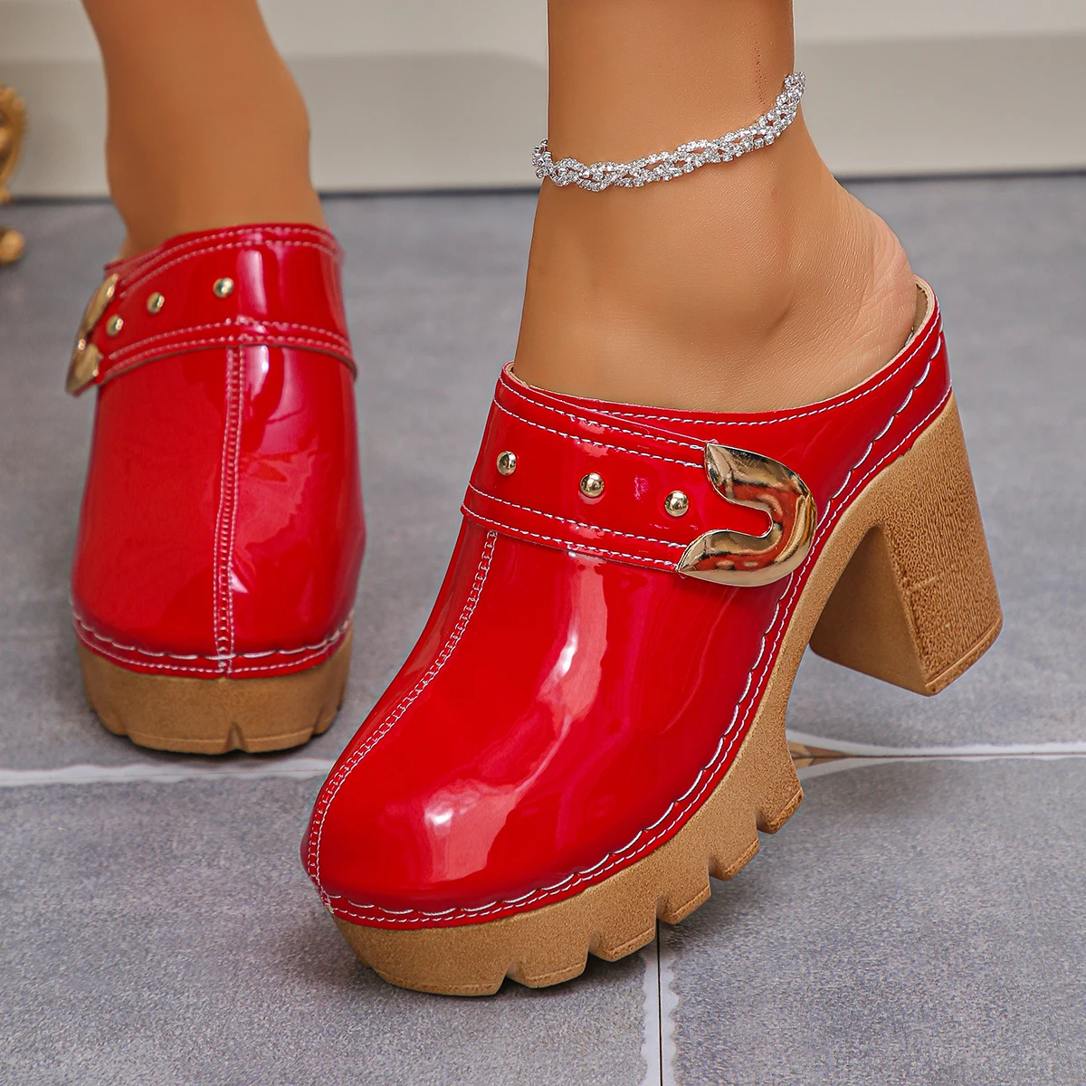 Women Sandals Fashion Round Thick Sole Mules Shoes Chunky Heels Platform Sandals Women Height Increase Summer Retro Shoes Women view 2