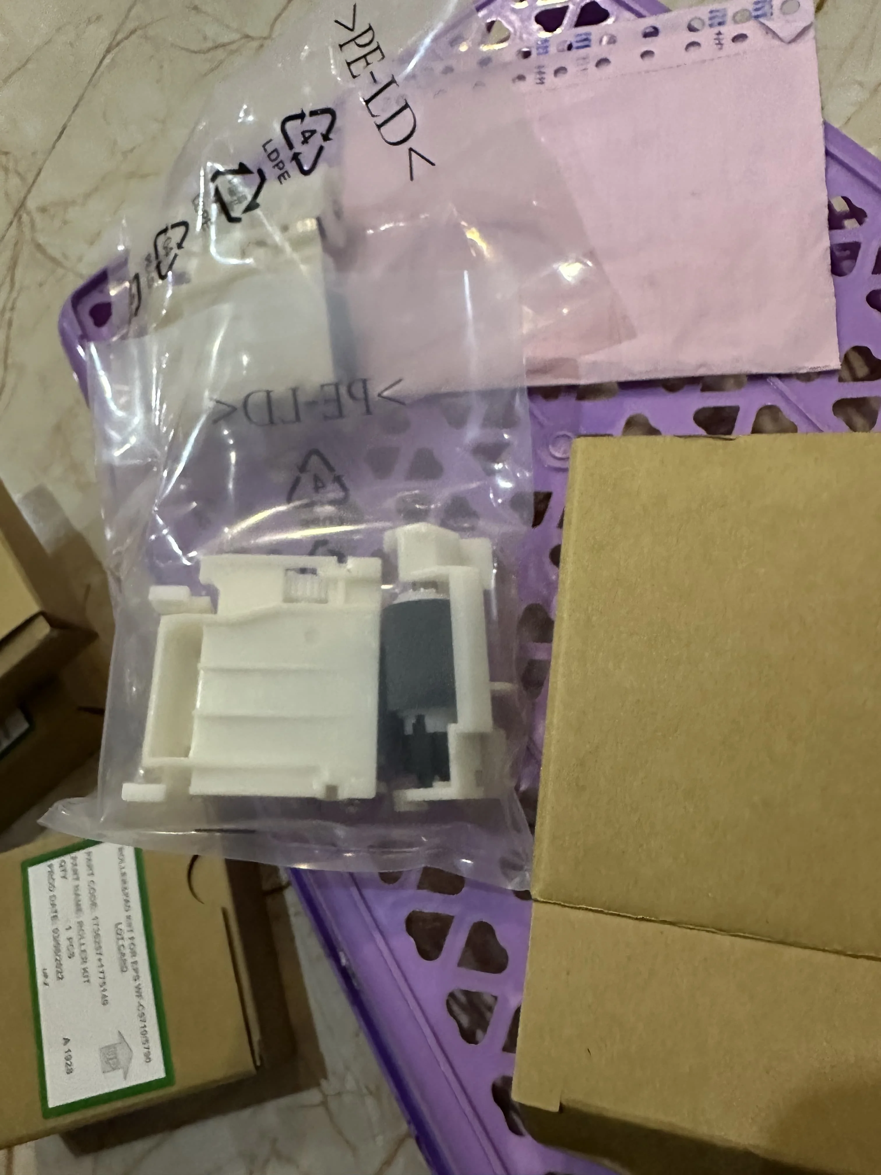 

1 комплект ролика захвата для EPSON WF C529R C579R C5210 C5290 C5299 C5710 C5790 M5298 M5299 M5799 ET-8700