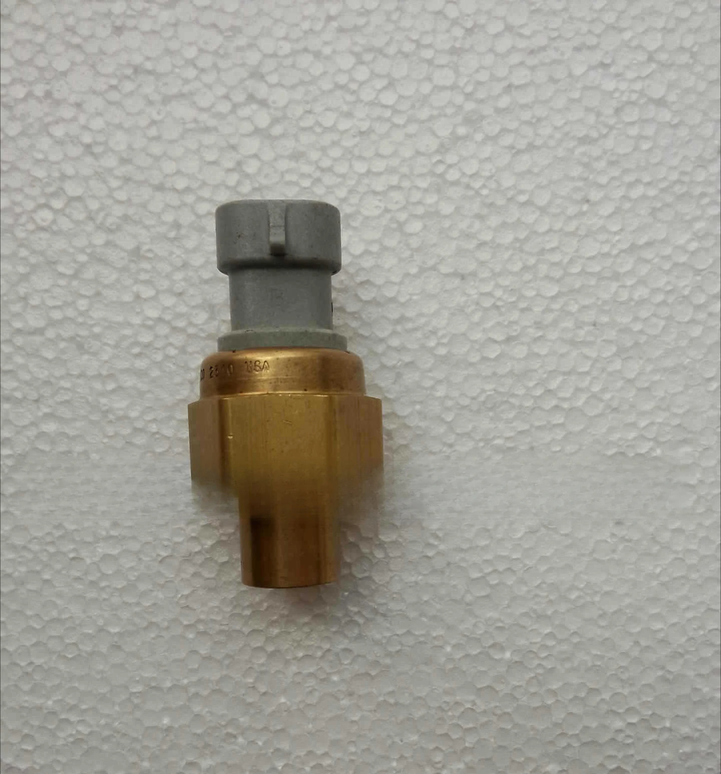 

Generator Accessory Oil Pressure Switch 3408606/2897690