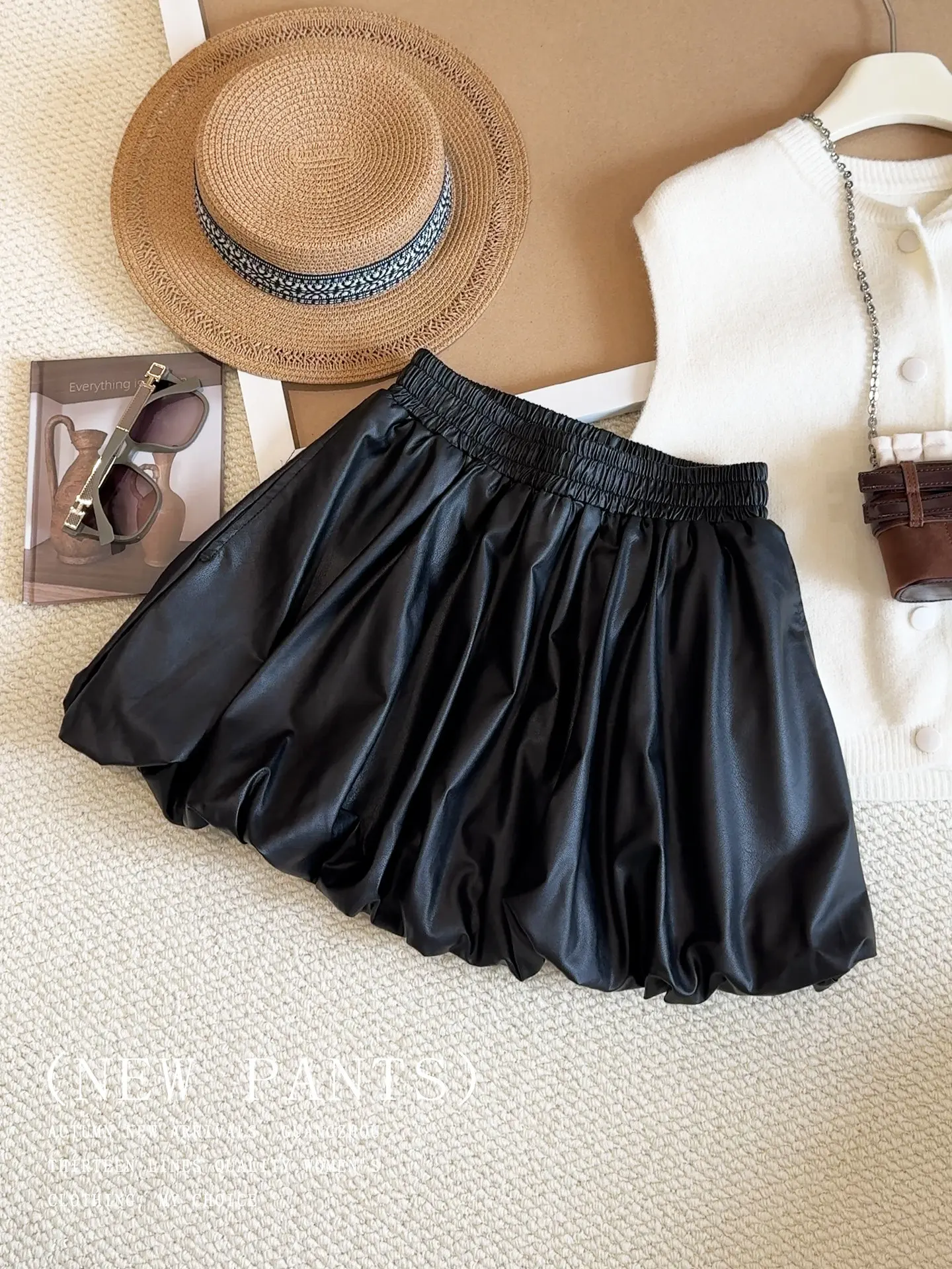 

Женская черная готическая эмо мини-кожаная юбка винтажная короткая юбка Harajuku в корейском стиле Y2k юбка трапециевидной формы 2000-х годов летняя одежда 2026