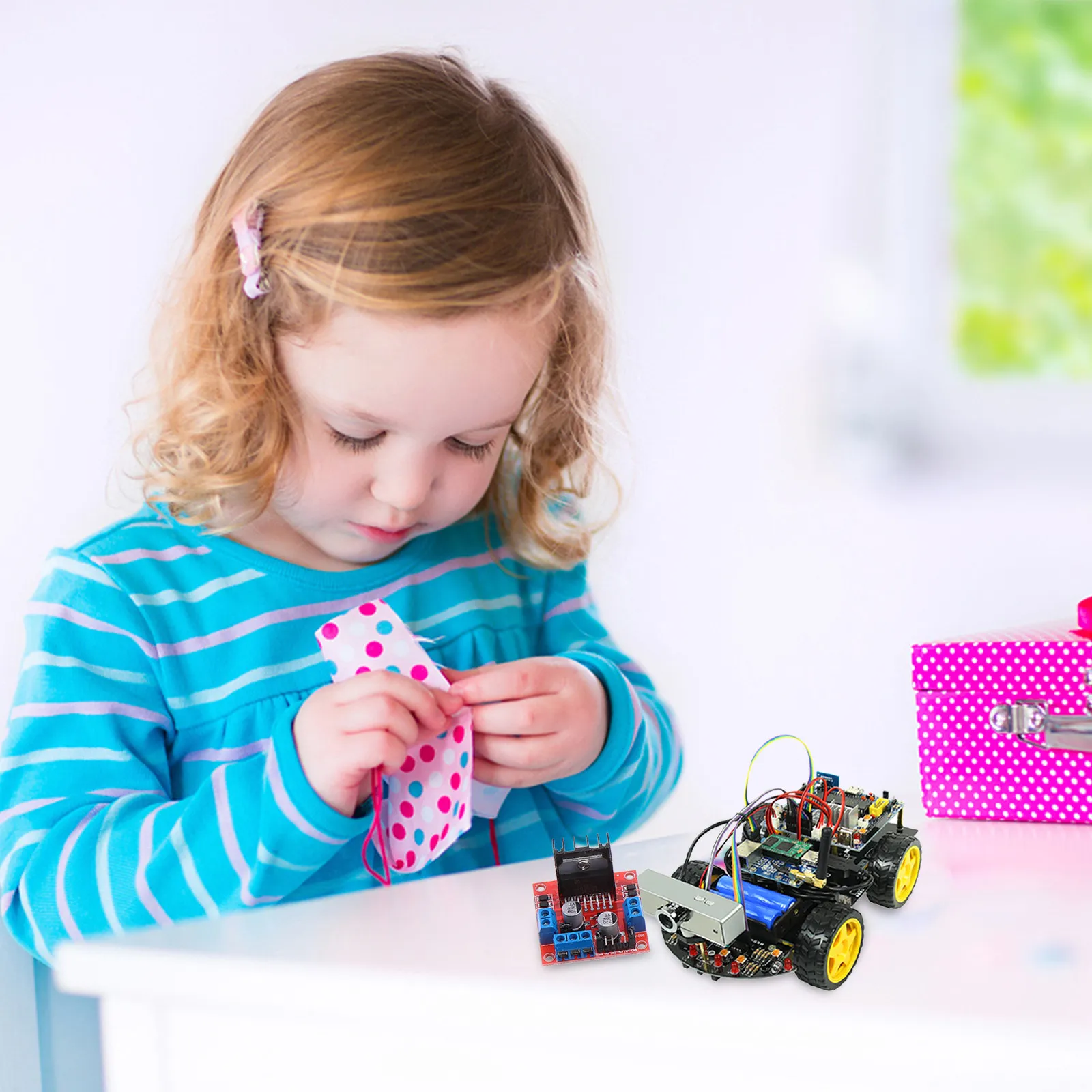 

Модуль платы управления двигателем, драйвер шагового редукторного двигателя, контроллер шасси умного автомобиля, конденсатор большой емкости