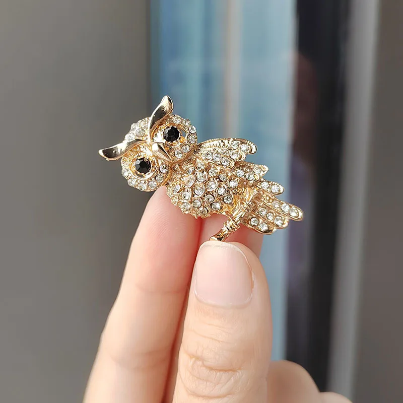 Luxury Rhinestone Studded Gold Color Owl Brooches For Women Clothing Suit Accessories Vintage Elegant Owl Brooch Pins Jewelry