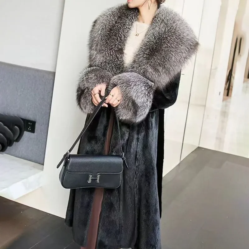 Abrigo elegante de visón para mujer, Parka de piel gruesa y cálida con cuello de piel de zorro holgado, abrigos largos de piel de imitación de visón para otoño e invierno 2025