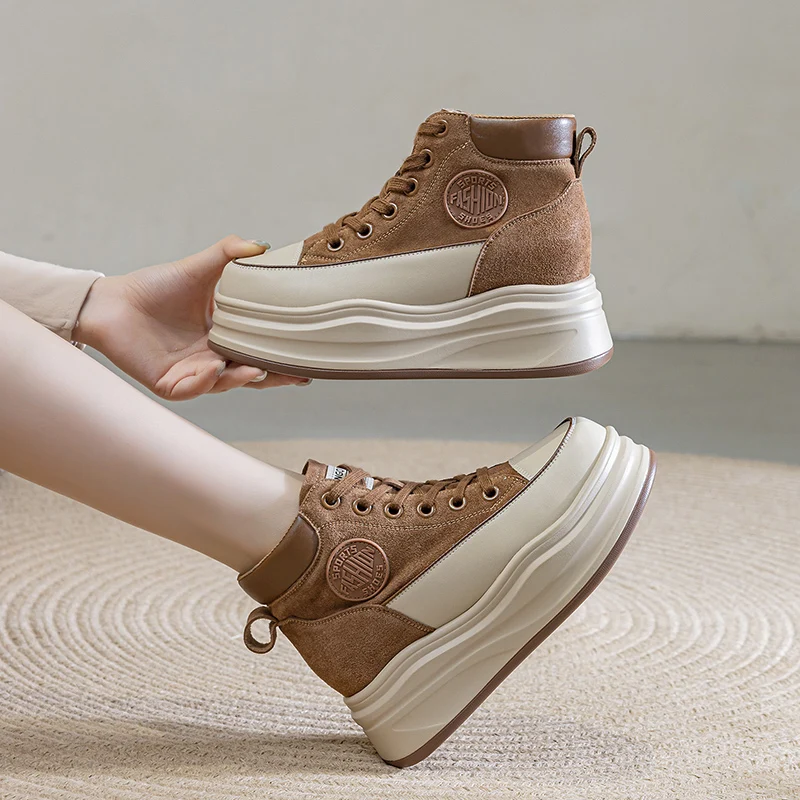 8 سنتيمتر منصة أحذية رياضية للنساء عالية أعلى أحذية إسفين كعب حذاء من الجلد النساء حذاء كاجوال أحذية رياضية سوداء أحذية مشي