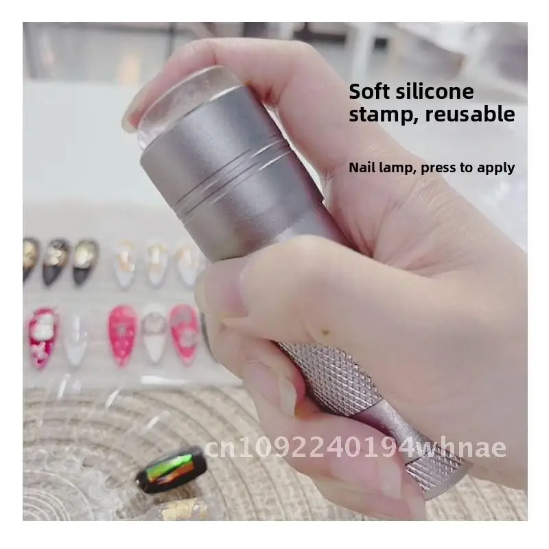 シリコンハンドヘルドランプ エンボススパンコールステッカー付き ポータブル ミニ 片手光線療法 ネイルアート ライトシルバー 電池式