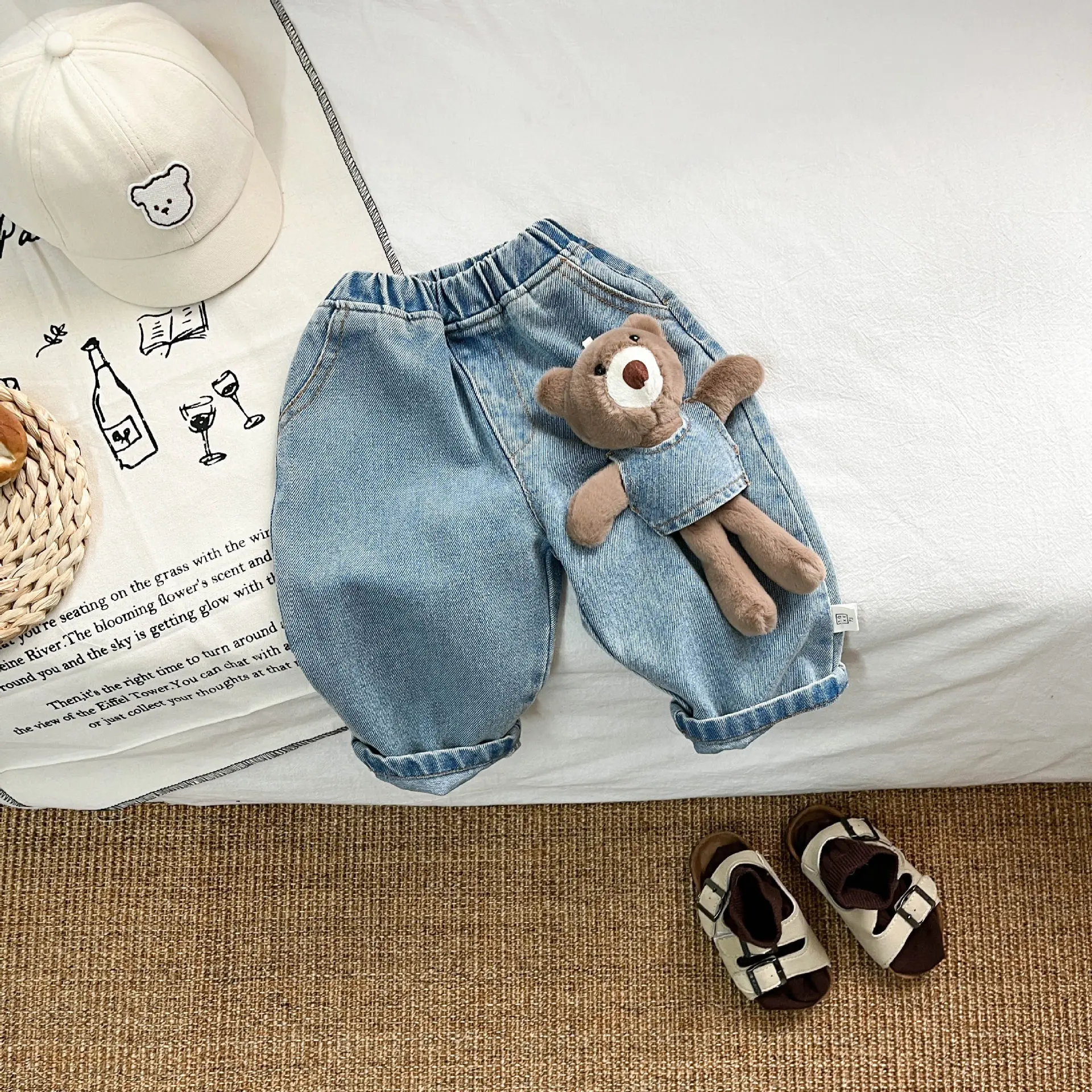 

2025 Autumn Baby Girls Boys Cute Cartoon Bear Jeans Pant Infant Toddler Denim Trousers 0-4 Years