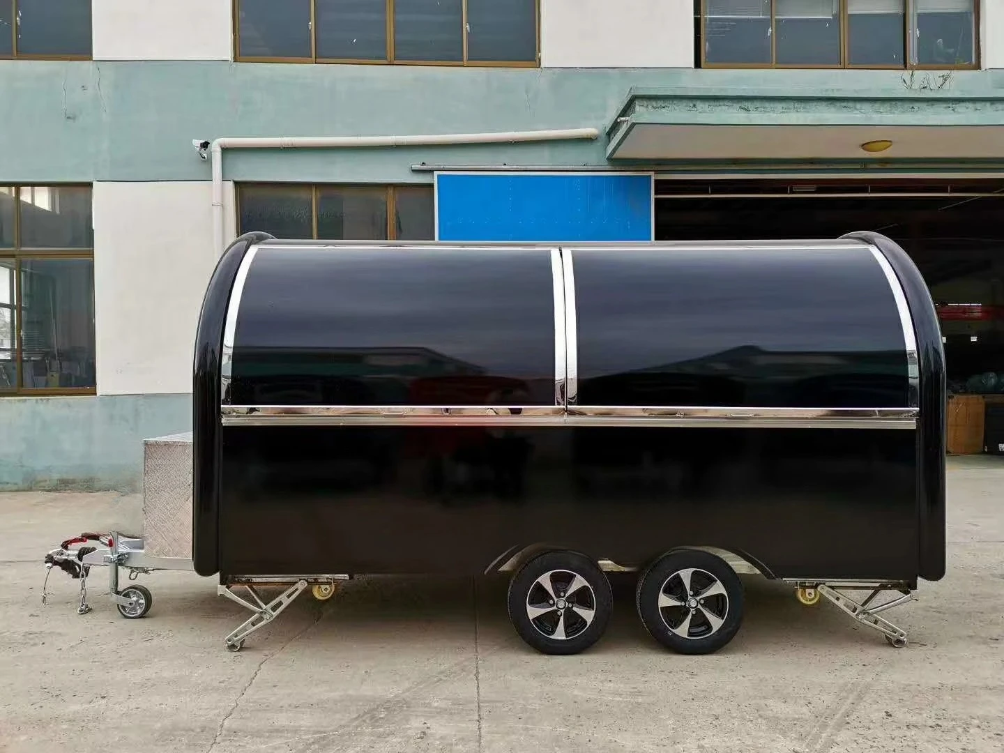 2026 Best Quality  Black Concession Food Trailer for Cooking Equipment/ Ice Cream Hamburger Candy Waffle Food Truck