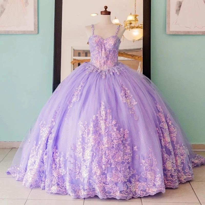 

Lilac Off The Shoulder Quinceanera Dress 2024 Ball Gown Appliques Lace Beading Tull Sequins Puffy Skirt Sweet 15 16 Dress