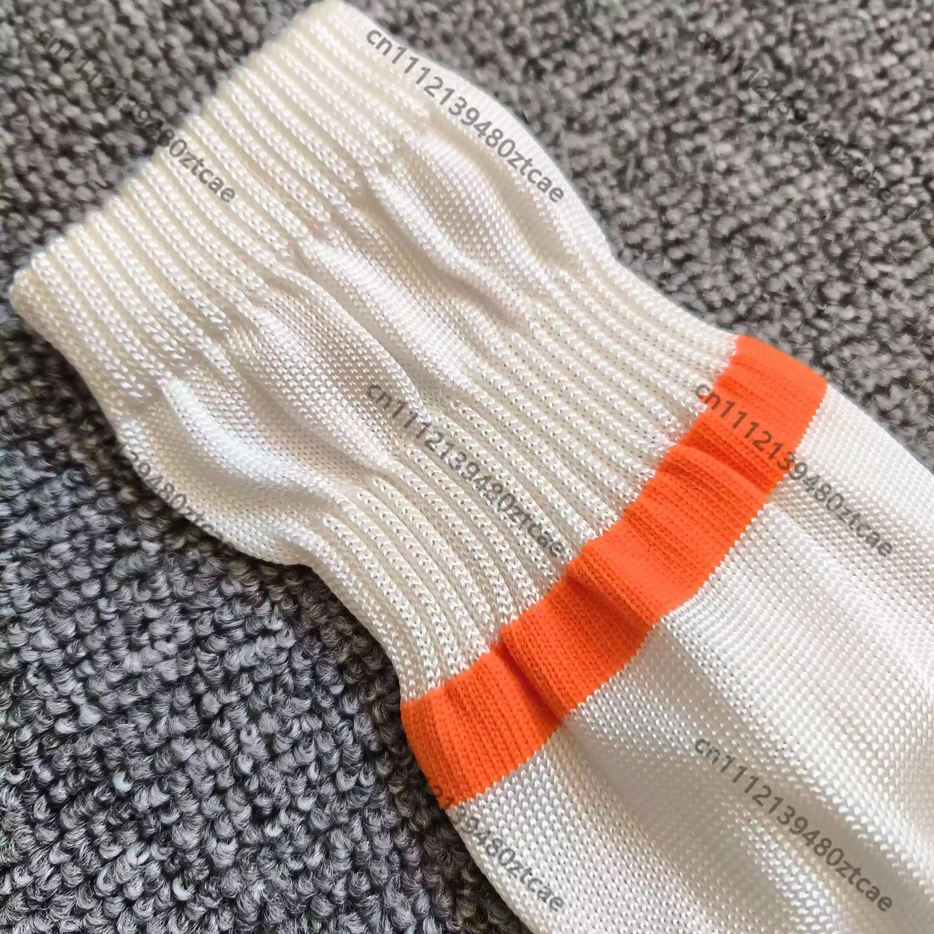 White Knitted Noise Reduction Protective Sleeve, Fabric Cover for Carbon Fiber Support Structure Parts