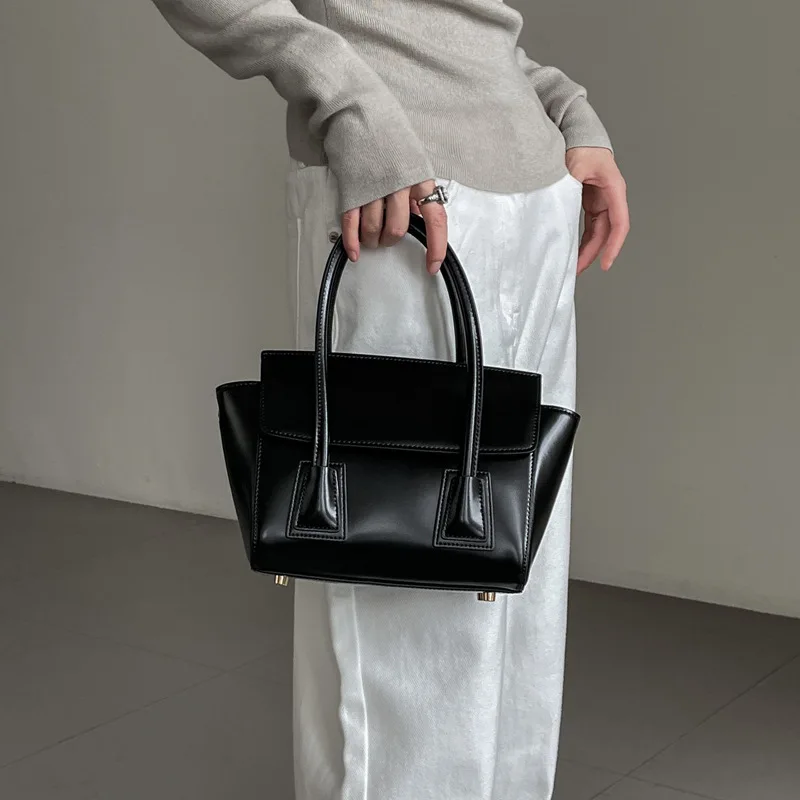 

Легкая роскошная дизайнерская сумка, новая элегантная женская элитная модная сумка, нишевая дизайнерская сумка через плечо