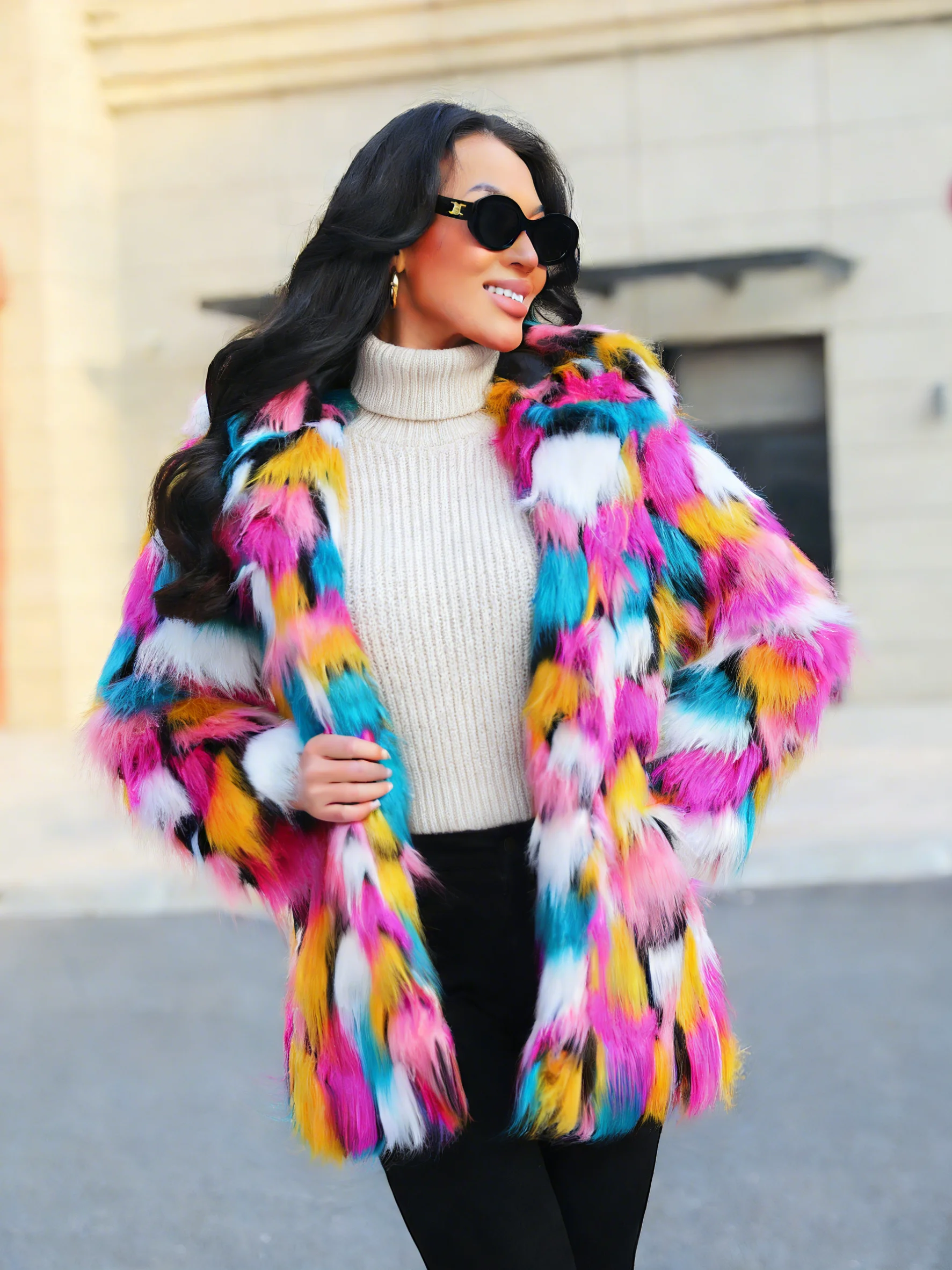 Chaqueta de piel sintética cálida y atrevida para mujer, abrigo grueso con capucha y botón oculto, informal, holgado, suave, franjas de diferente Color, prendas de vestir, abrigo elegante de invierno