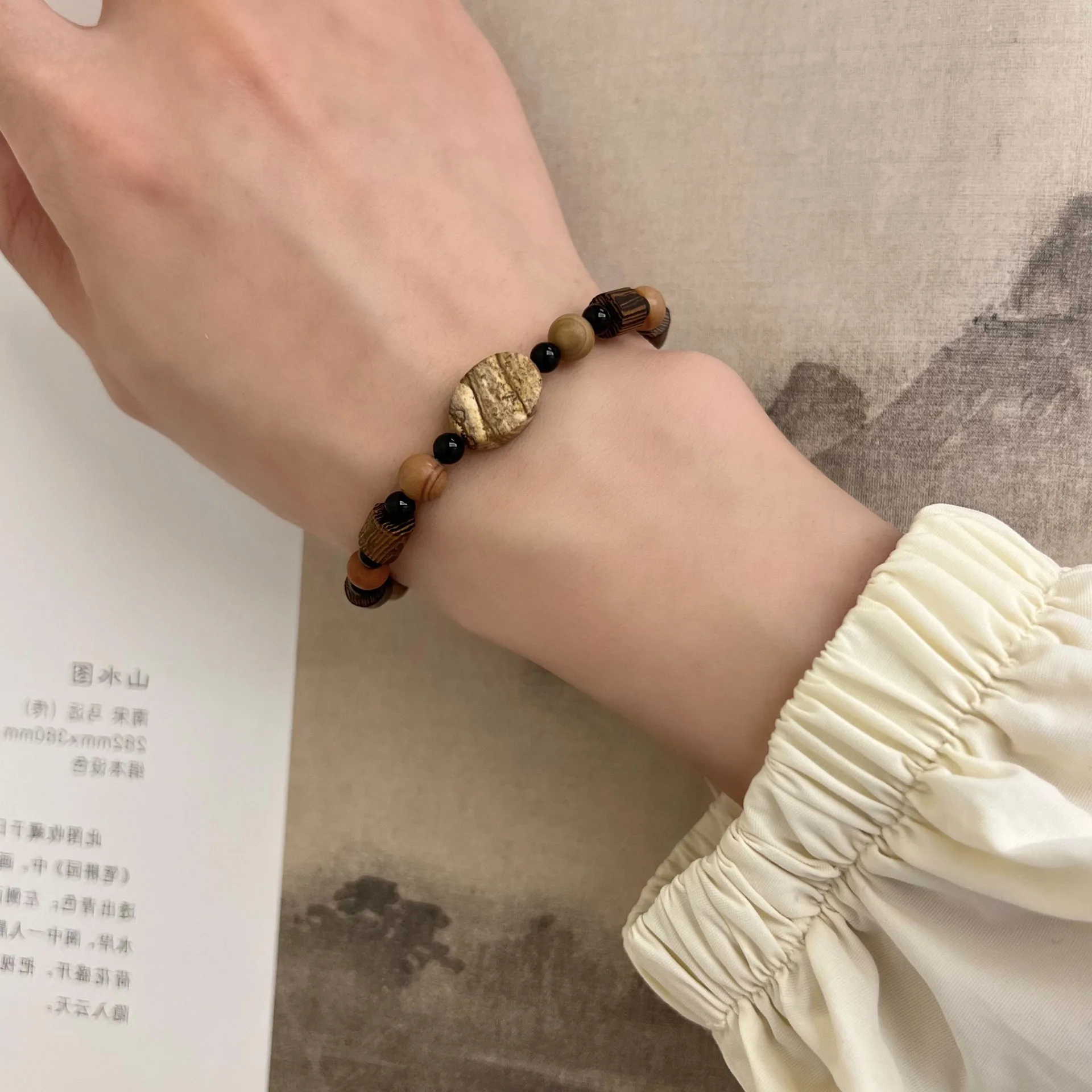 Sweet and Cool Natural Wood Vintage Handstring Women's National Style Retro Personality Simple and Versatile Style Fashion Brace