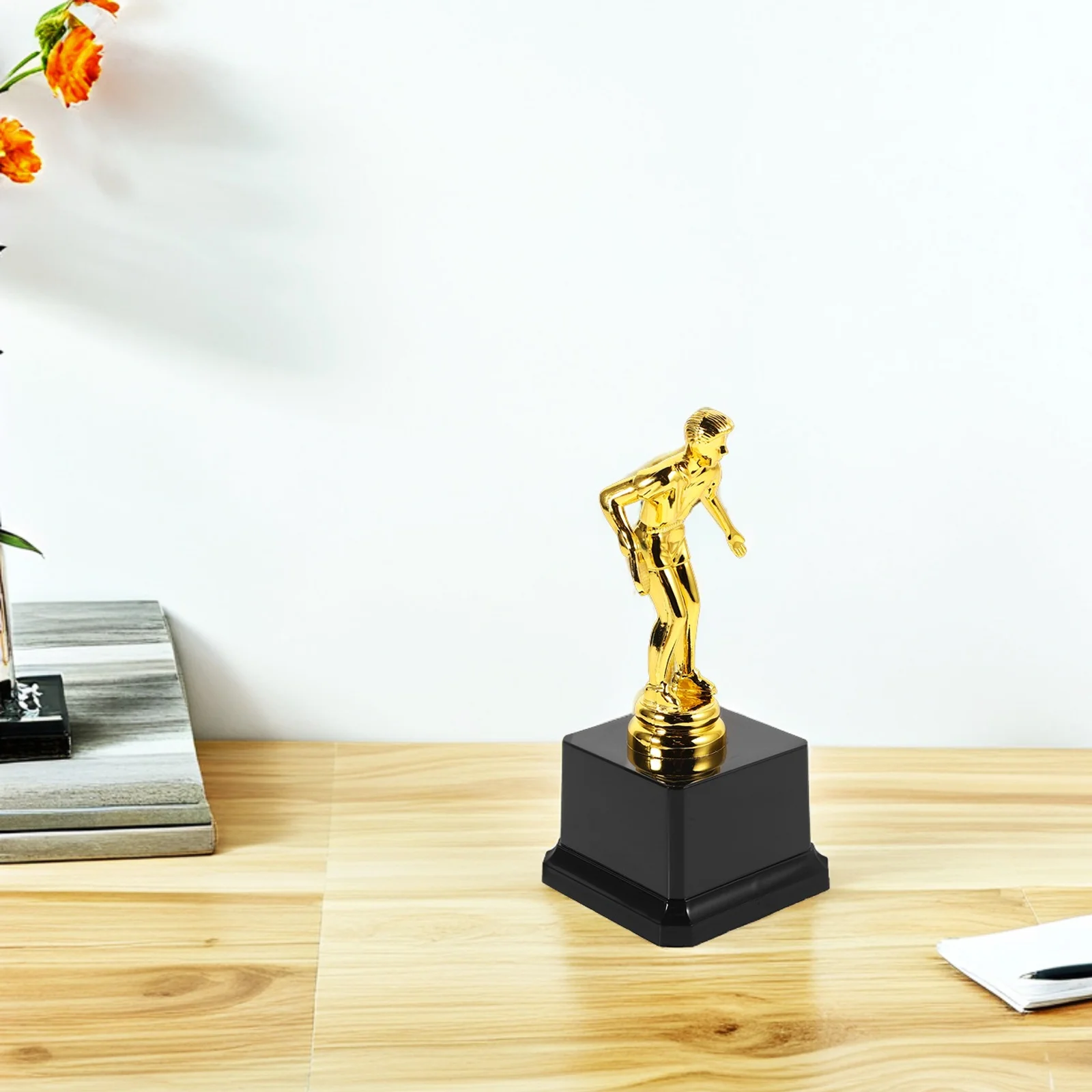 

Plastic Table Award Decoration for Competitions Winners Sports Trophy Party Prop Game Prize Celebration