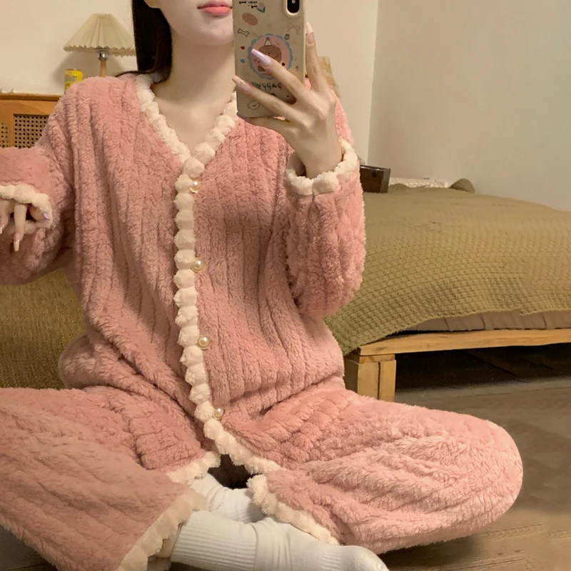 

Autumn and Winter Coral Fleece Women Pajamas Youth Girl Fleece-lined Button Flannel Female Homewear Set Can Be Worn outside