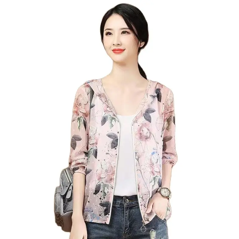 

Summer Women's Sun Protection Jacket New 2022 Loose Printing Hooded Wild Fashion Ladies Top Chiffon Anti-UV Female Short Coat