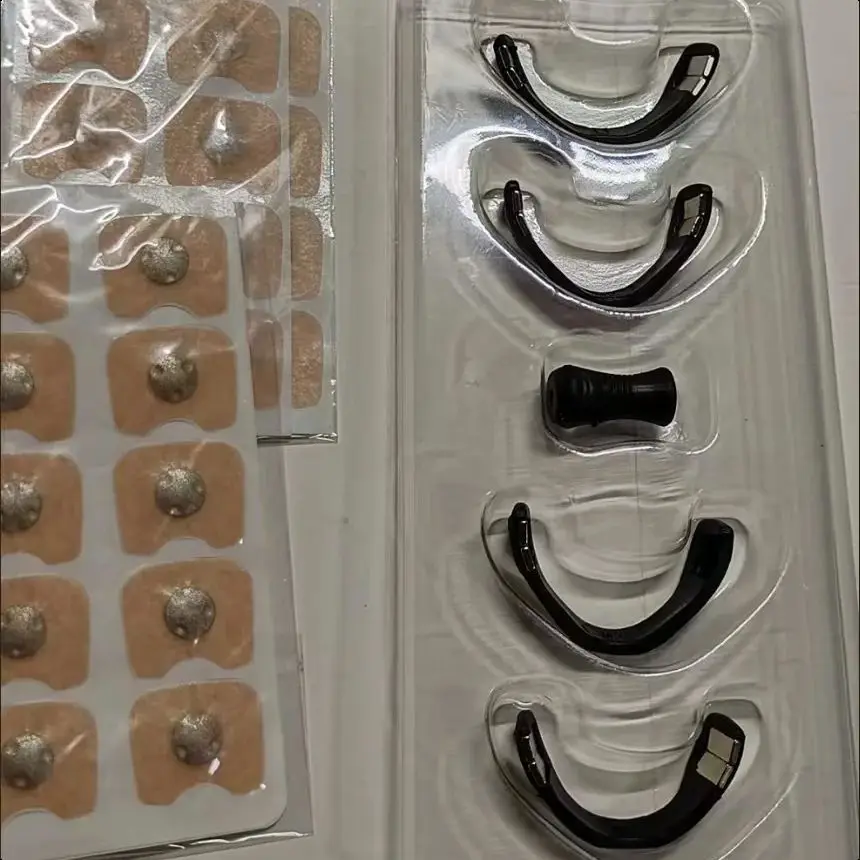 

Safe and allergy-free nasal band for the whole family, comfortable and calm night nose shaping device for adults and children