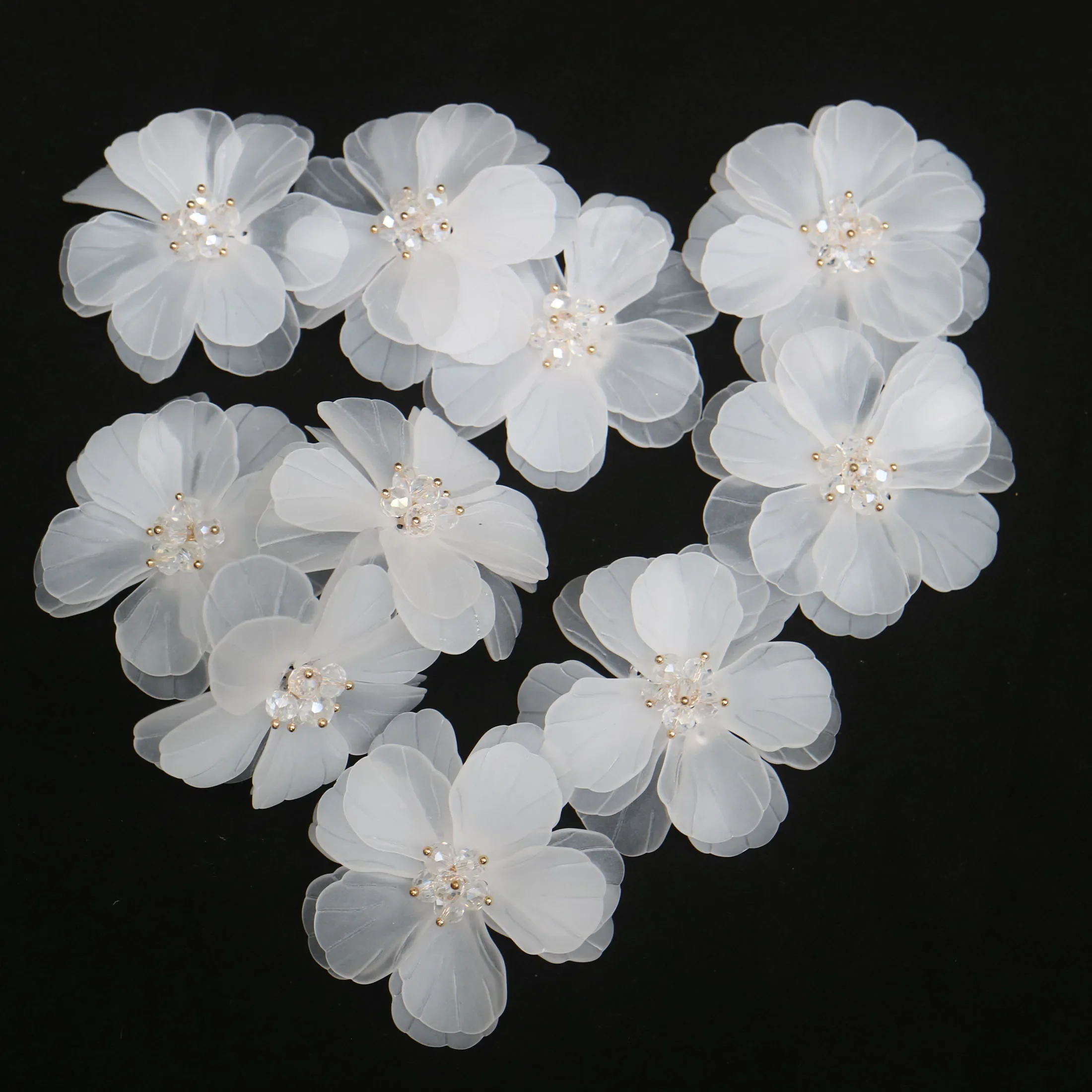 10pc/lot white Pearl beaded Patches for clothes DIY Sew on Flower badge floral leaves Applique parches bordados para