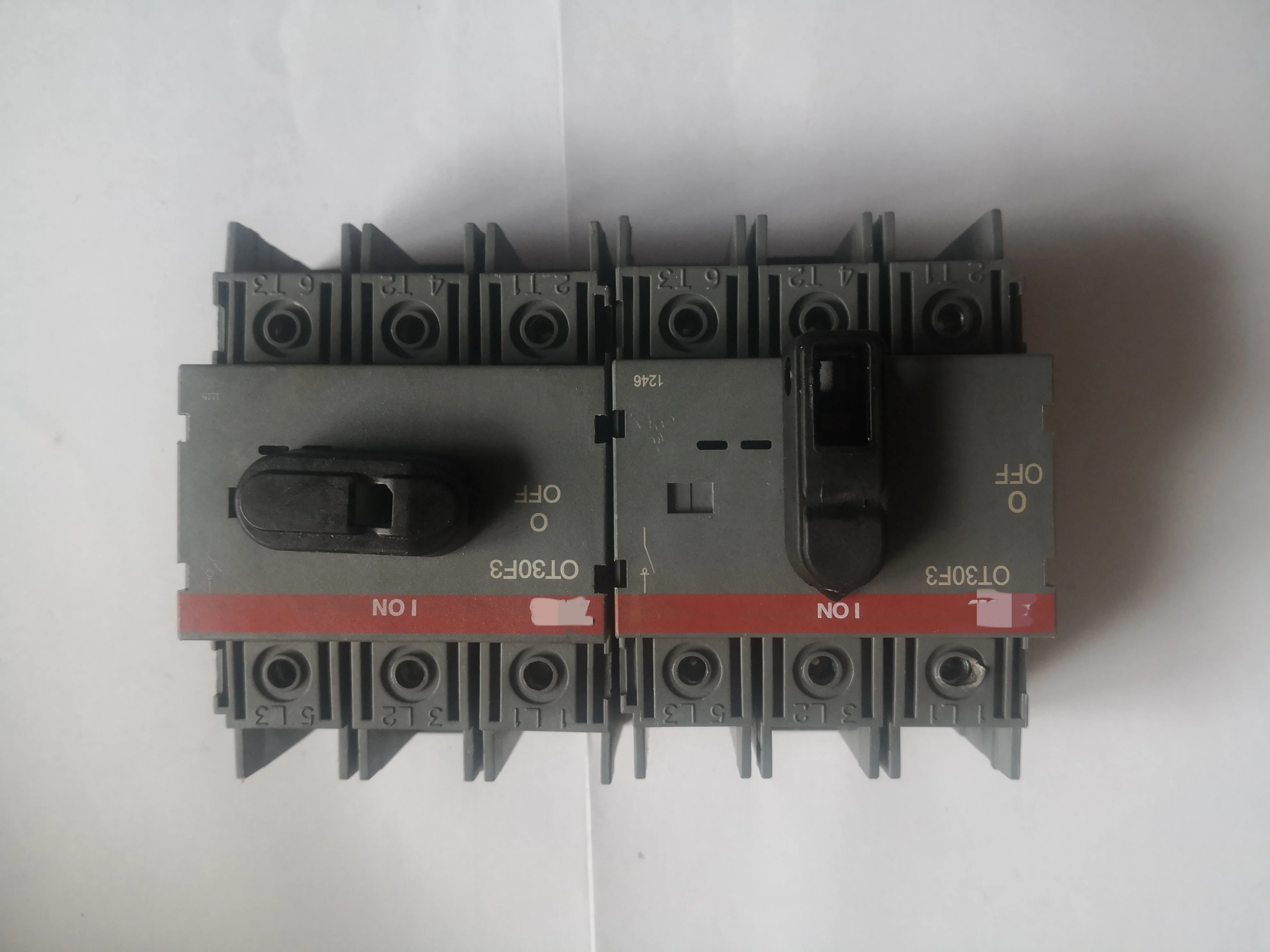 Brand New Original OT30F3 Isolating Switch (Without Original Box) - Ready Stock.