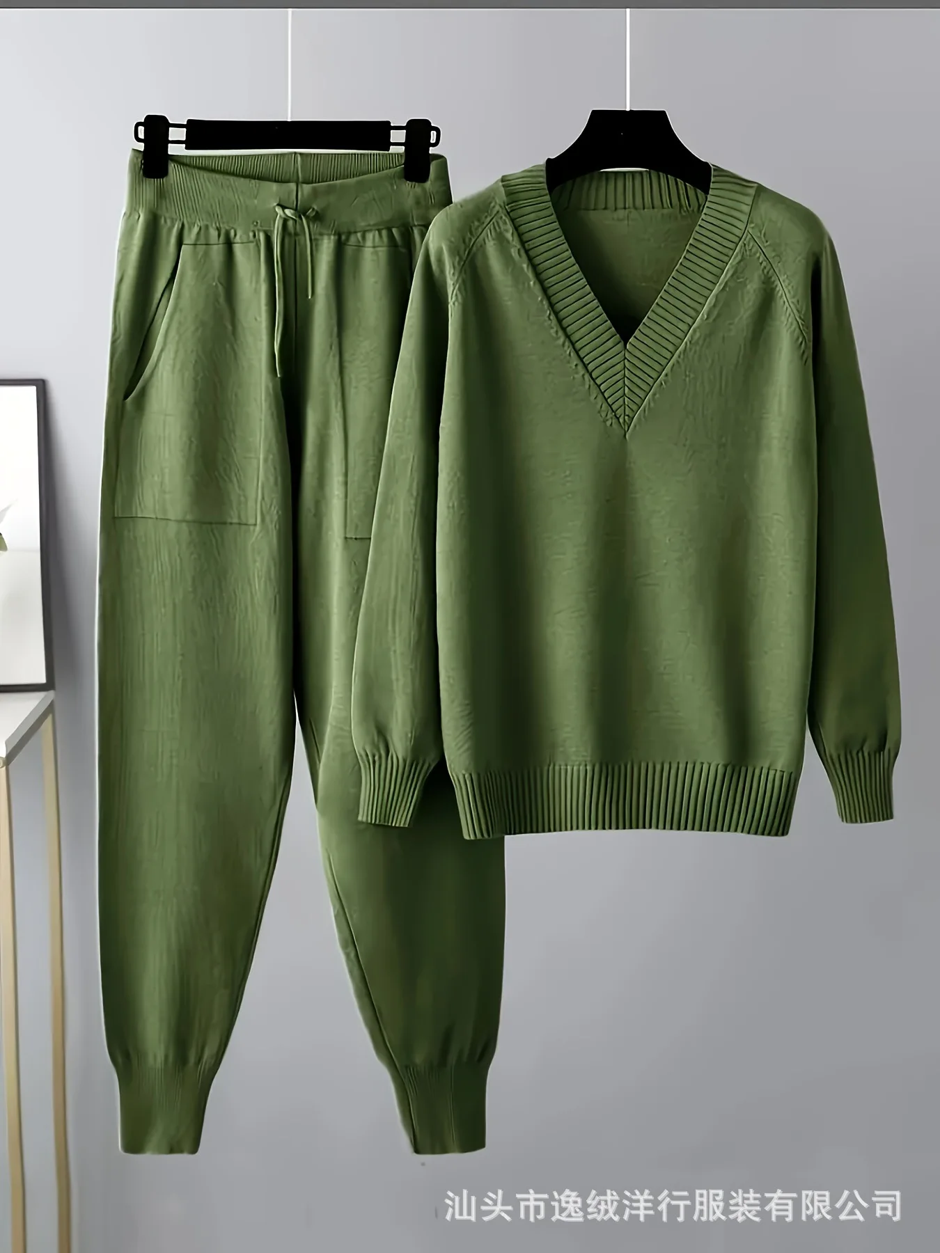 2026 Herbst Winter Damen V-Ausschnitt Strick-Zweiteiler Weicher Pullover Hochgeschnittene Strickhose Locker Modisch Täglich Streetwear – Detail 3