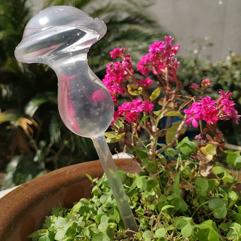 1pc Mushroom shaped Automatic Plant Water Feeder Self Watering Flowerpot Drip