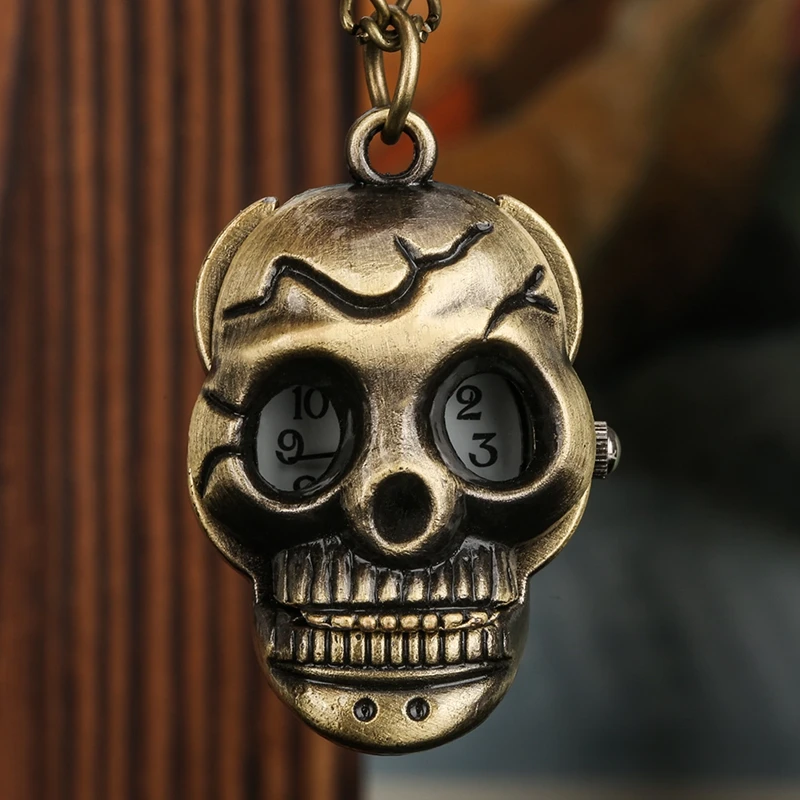 Bronze Little Skull Steampunk Quartz Pocket Watch Retro Antique Necklace Pendant FOB Sweater Chain Souvenir Gifts for Men Women