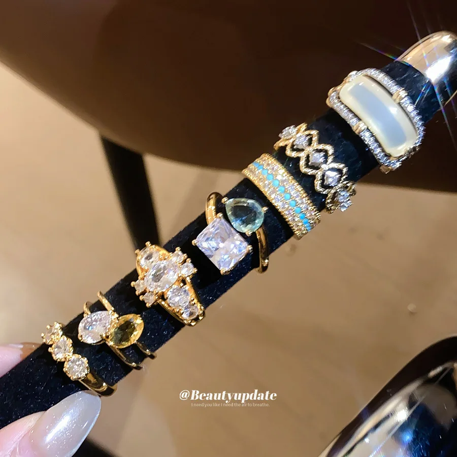 Luxury Shiny Cubic Zirconia Ring Vintage Gold Plated Stackable Geometric Band Sparkling Wedding Party Statement Jewelry