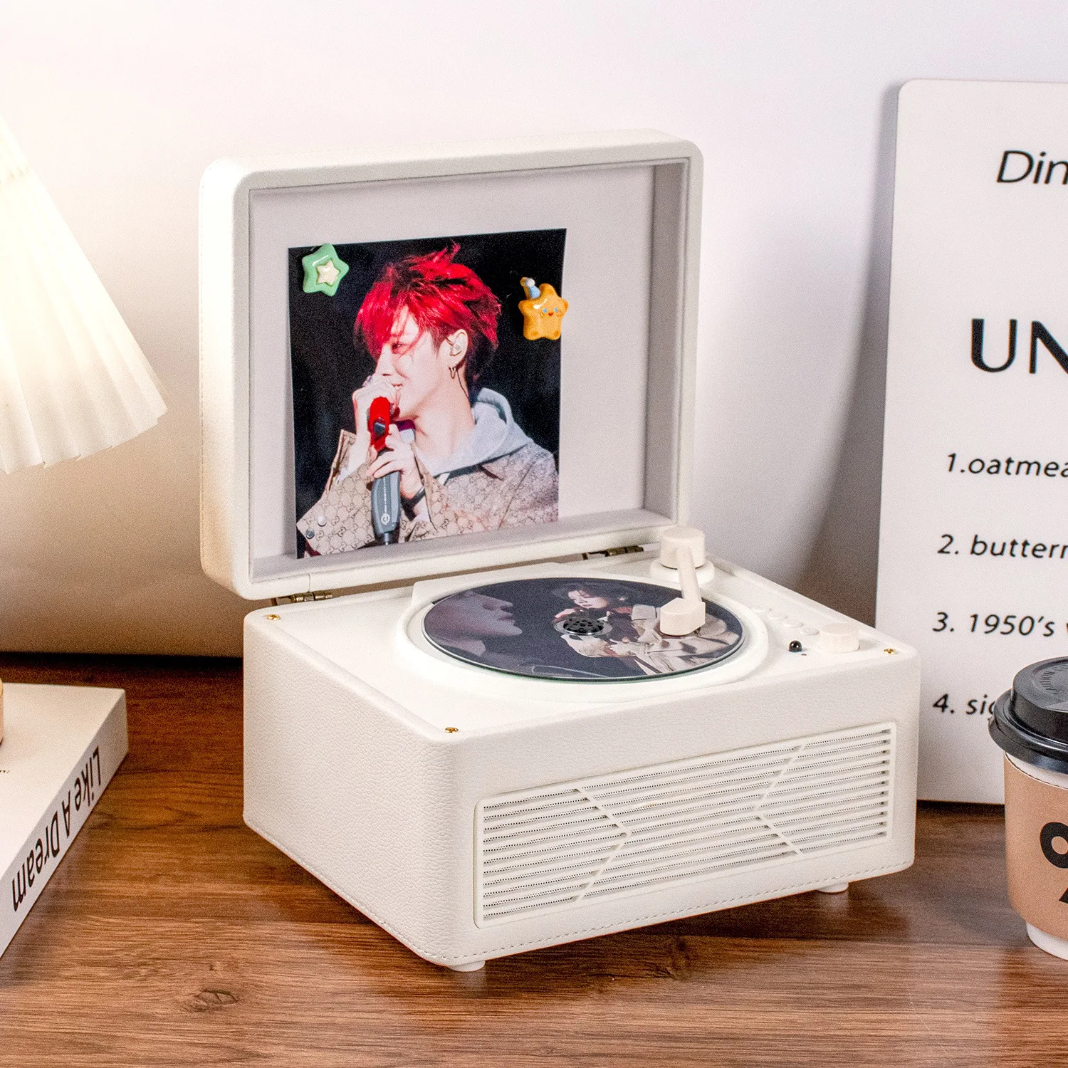 

Retro Compact Disc Player Home Office Portable Bluetooth Wireless CD Player Gift Speakers with USB/AUX Audio Playback Function