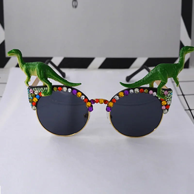 

Handmade Dinosaur Diamond Crystal Sunglasses Women Vintage Brand Baroque Retro Sun Glasses Female Party Oculos Feminino De Sol