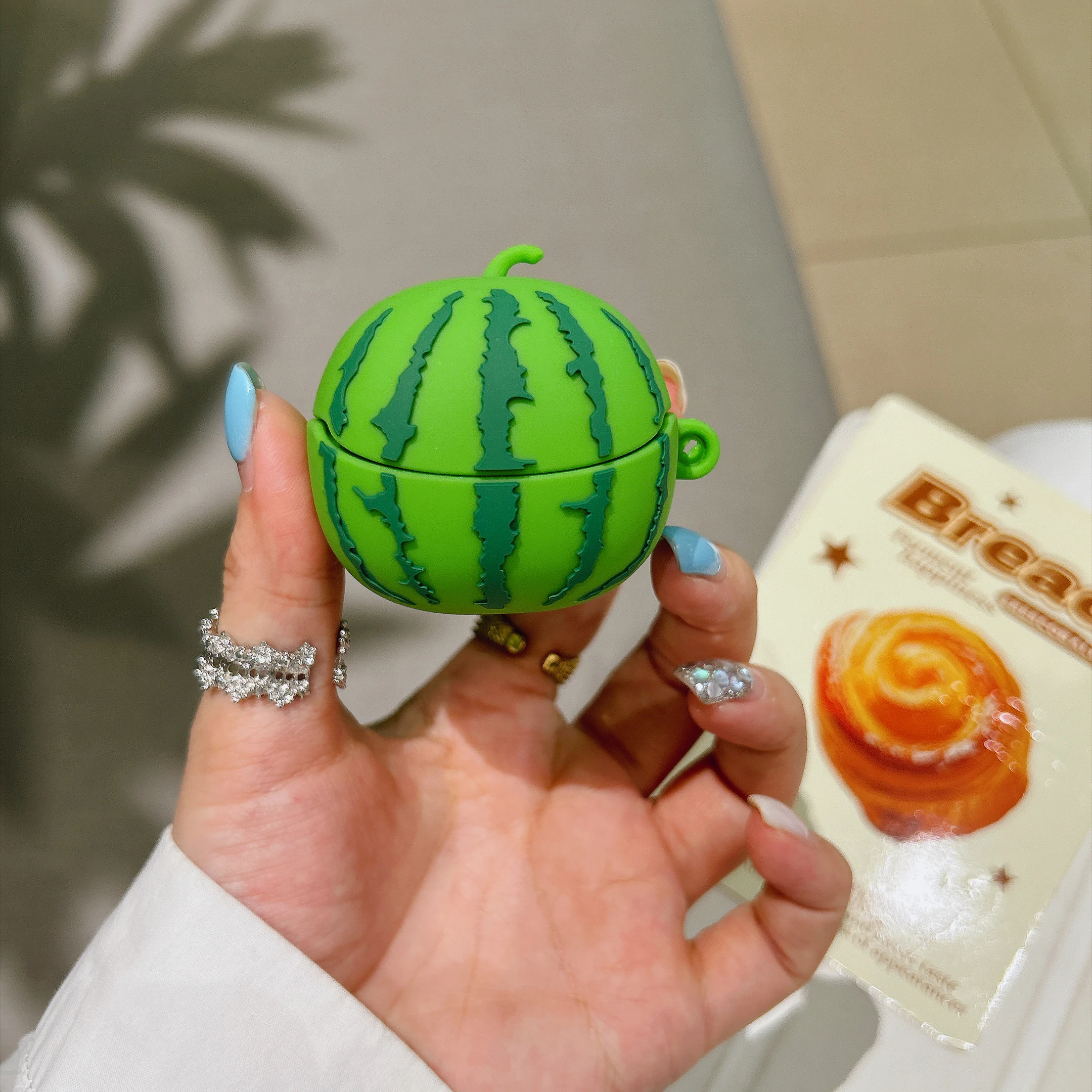 Niedliche 3D-Frucht-Silikonhülle für Huawei FreeClip 2S Ohrclip-Wireless-Kopfhörer, stoßfeste Schutzhülle mit Schlüsselanhängerhaken.