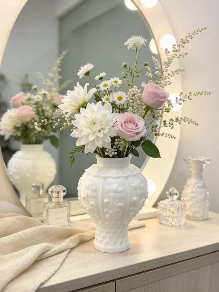 12.5cm Tall Small Desktop Vase, 3D Printed White Petg with Embossed Lotus Pattern, Octagonal Ruyi Design, Spherical Narrow-Mouthed Bohemian Style, Decorative Vessel for Dried Flowers and Pampas Grass, Home Decor for Living Room and Bedroom, Bathroom Shelf and Office Decoration, Small Apartment Arrangement for Wedding Scenes, Shatterproof Lightweight Creative Home Decor Gift